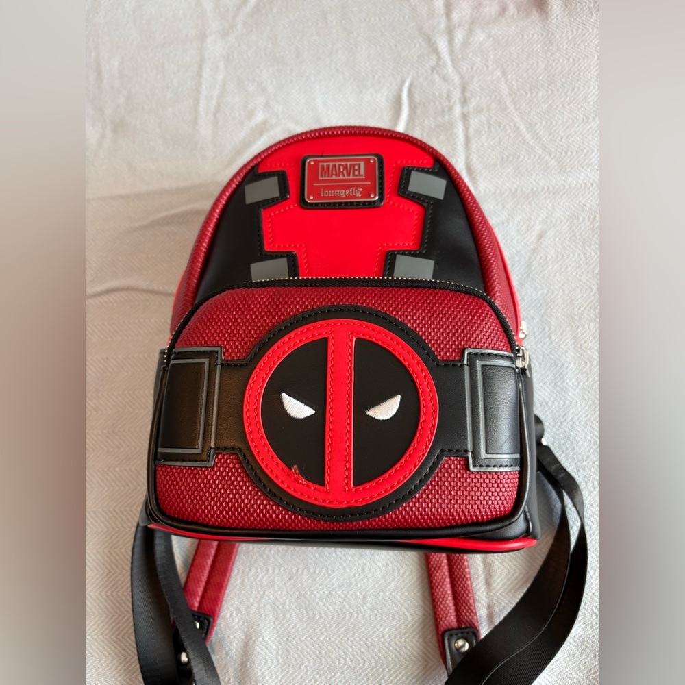 Loungefly Disney Marvel Deadpool mini backpack